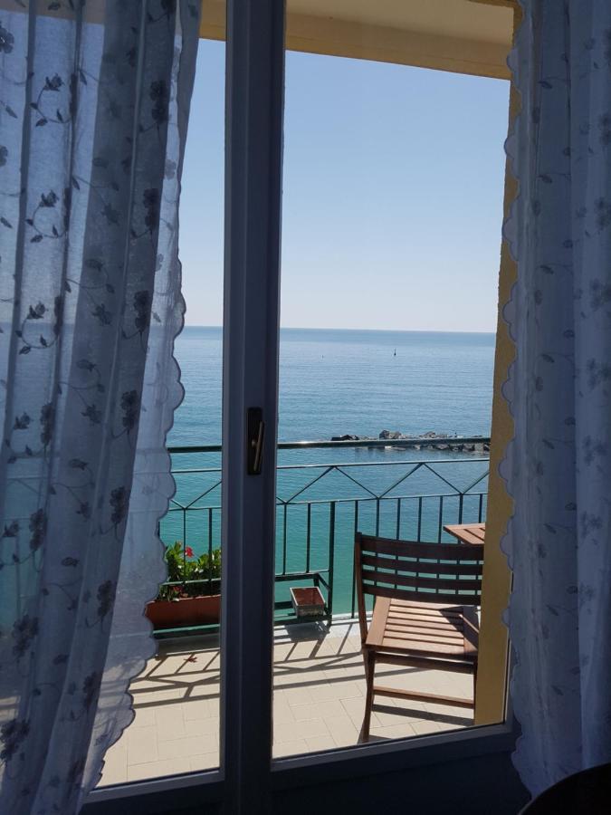 Bea'S Apartment - The Window To The Sea - Seafront Monterosso al Mare Luaran gambar